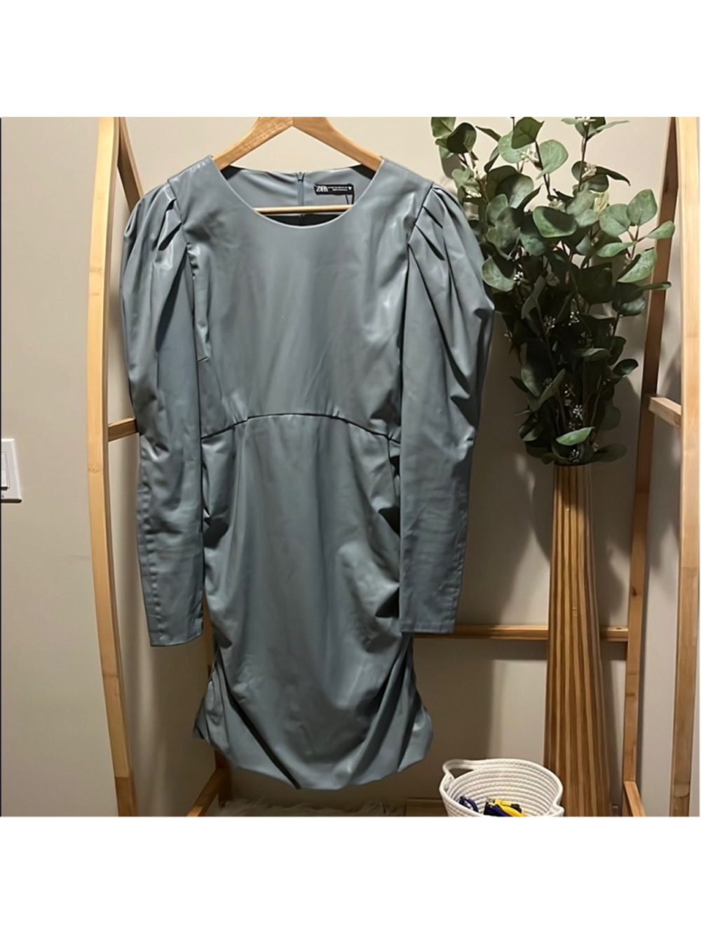 Zara Ruched Skirt Pleated Shoulders Long Sleeve Dress a323